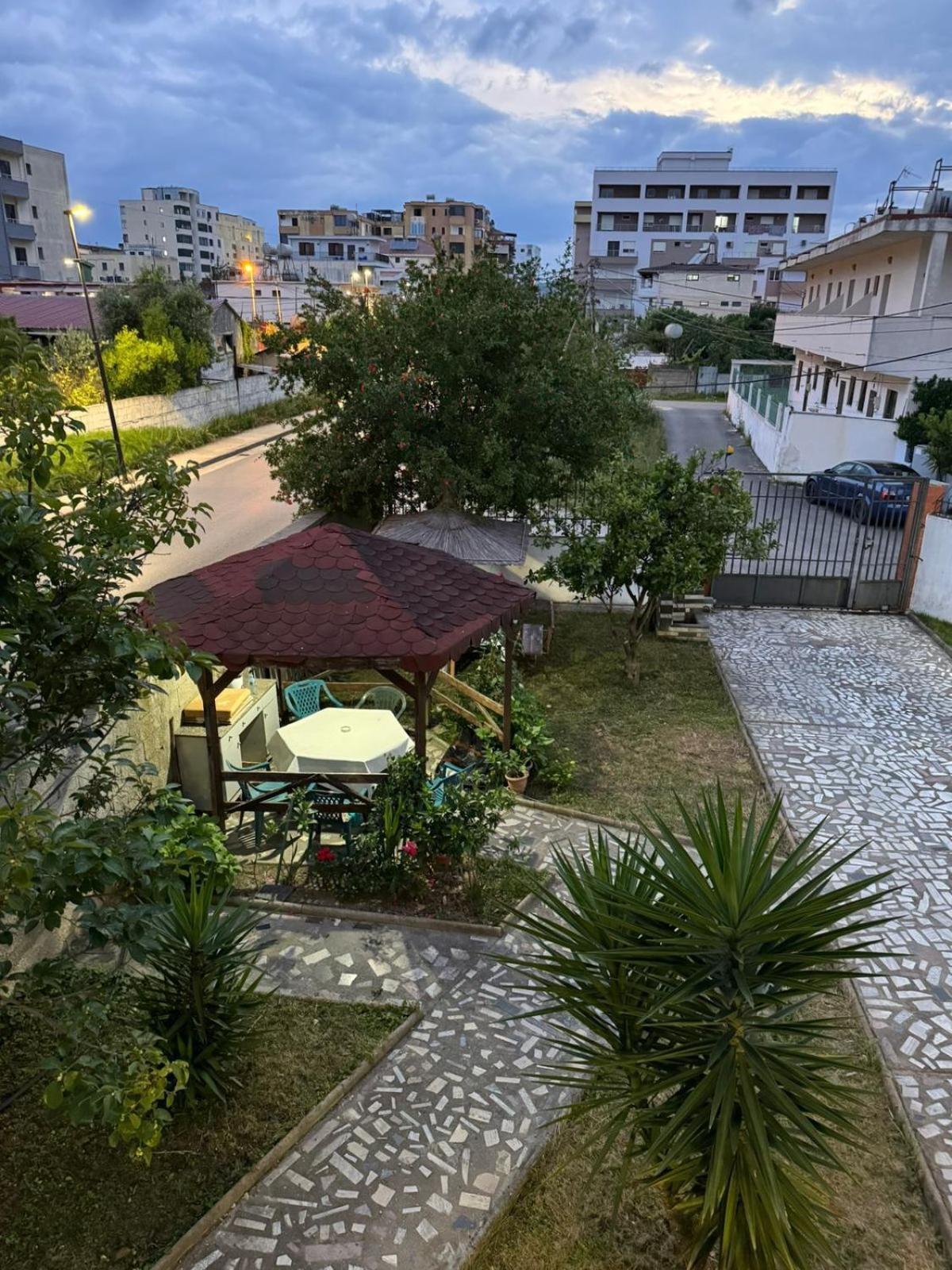 Melas Villa ดูร์เรส ภายนอก รูปภาพ